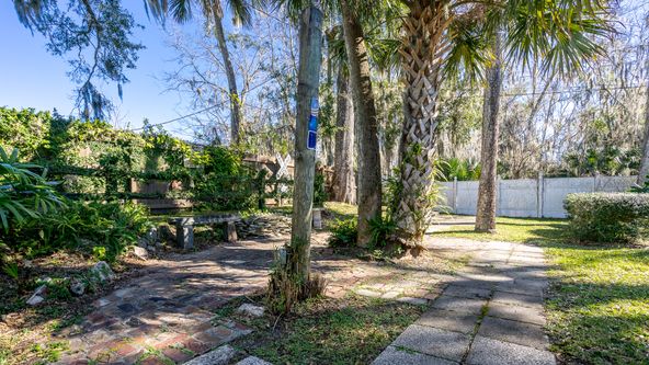 210 S Railroad St, Bunnell, FL 32110